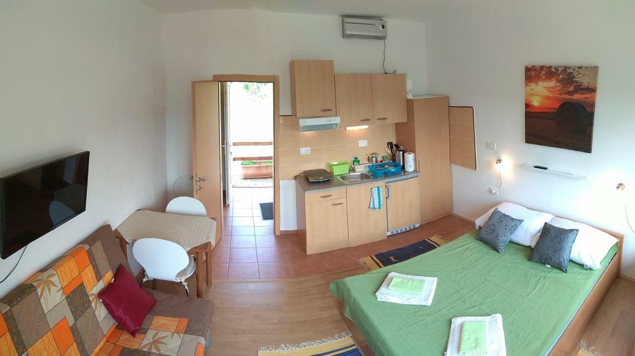Apartmaji Suhorje Экстерьер фото